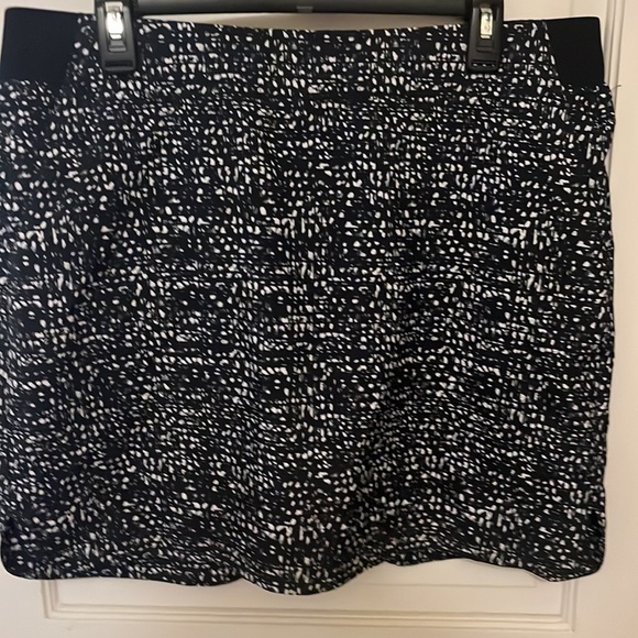 Cypress Club, Sporty skirt with shorts under. Ready for tennis or brunch, size L - Picture 2 of 7